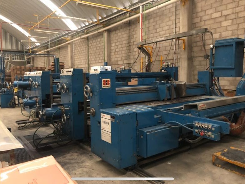 Fabricación de cajas de cartón corrugado